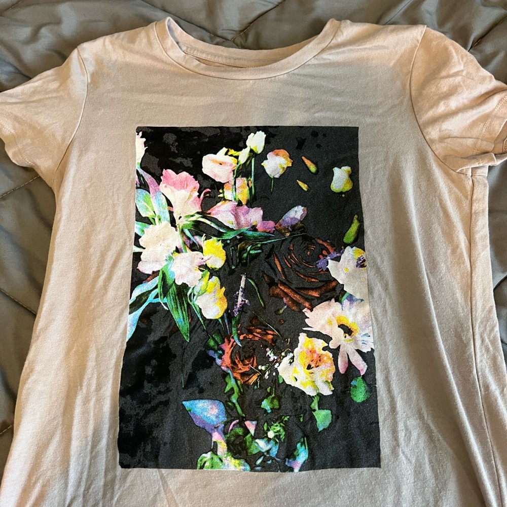 Old Navy T-shirt